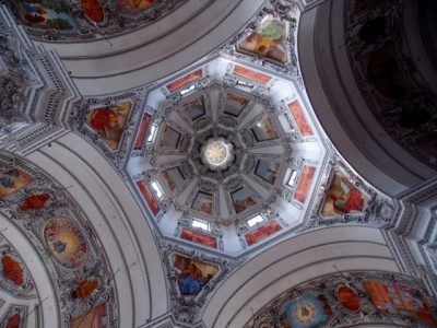 Looking up into the dome