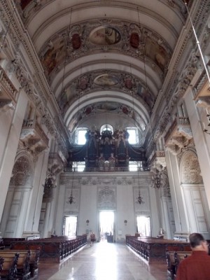 The main organ and entrance